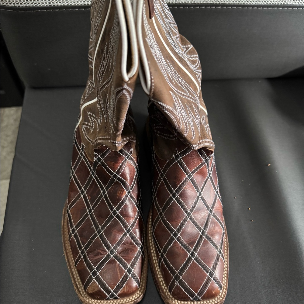 HP Brown Quilted Cowboy Boots